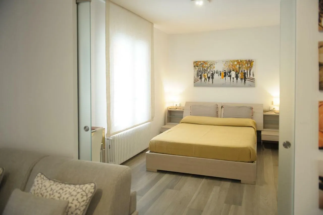 Andrea Luxury Apartments - D'Azeglio Bologna 0*,